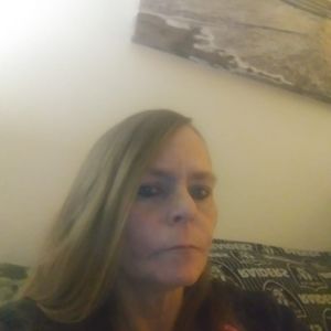 Meet your Posher, Carla